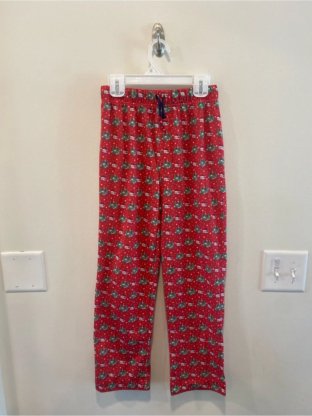 Vineyard vines boys knit pajama pants in size M 12-14 years Christmas holiday